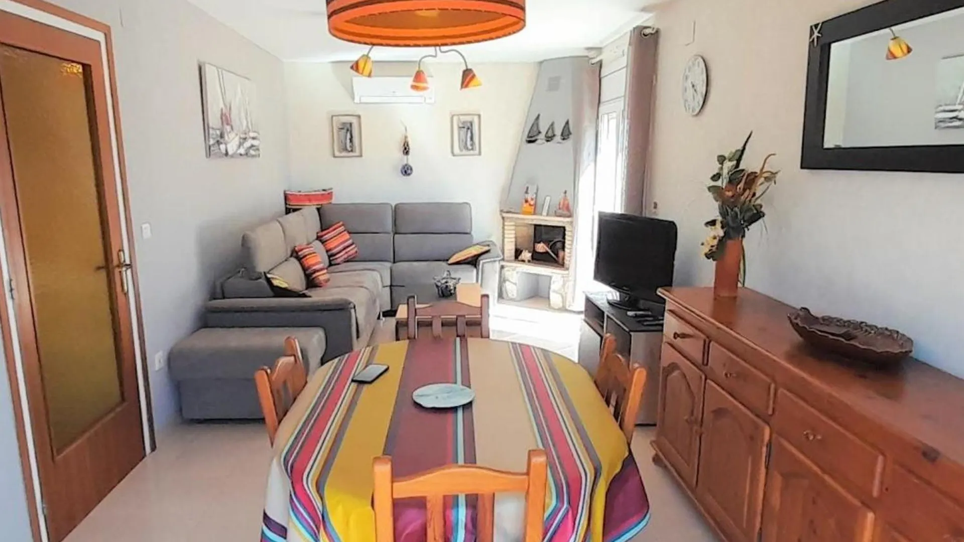 Apartamento Confortable En Sant Genis, Llanca - Cerca De Playa Y Actividades F - Es-170-44 דירה